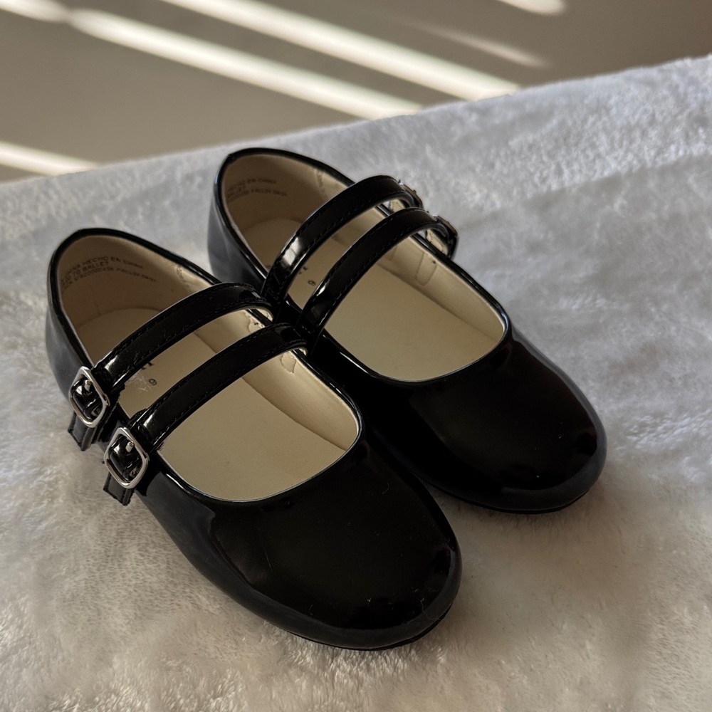 GAP Shiny Black Kids Mary Jane Shoes